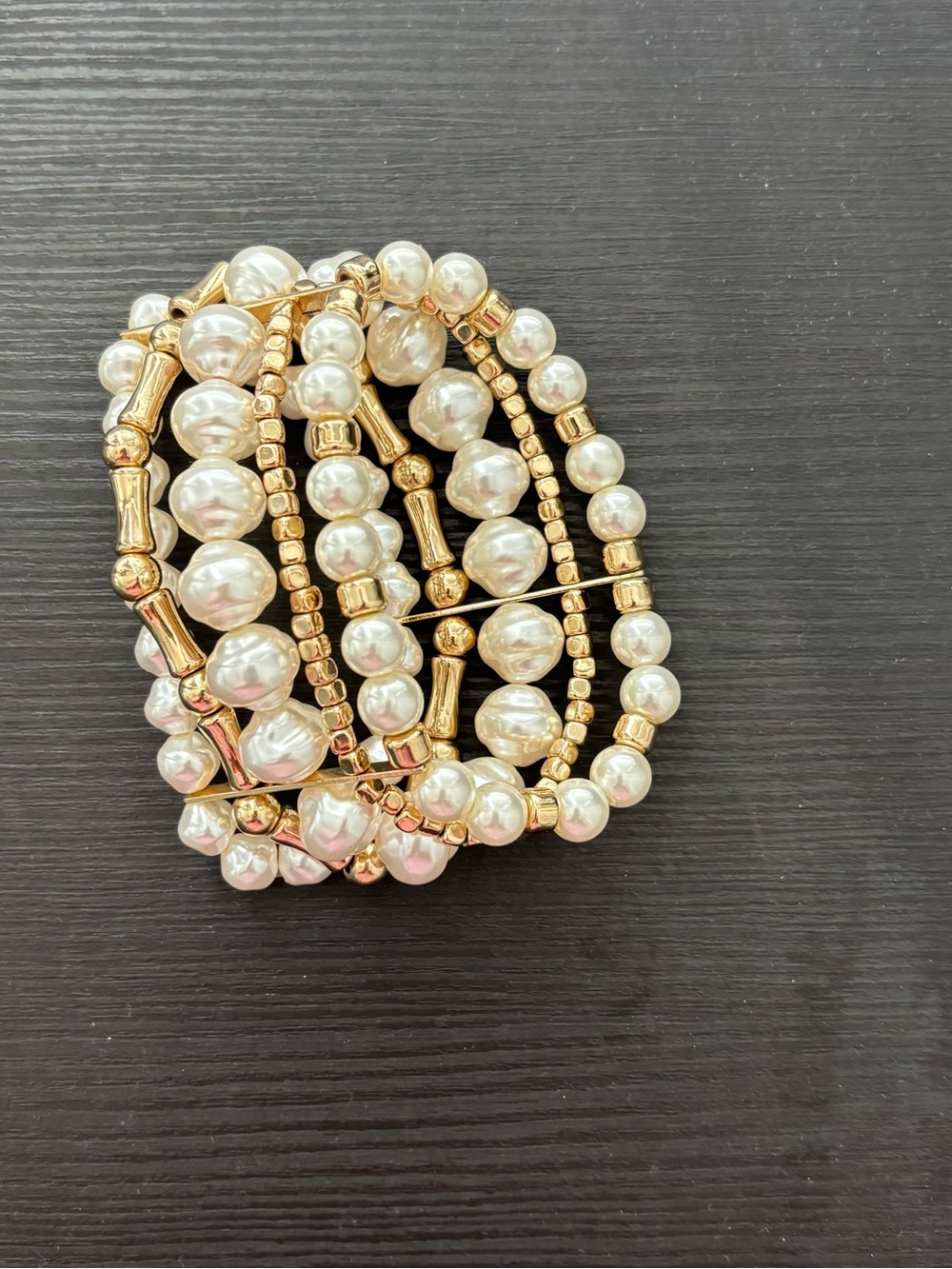 Lilly Pulitzer gold and pearl stretch bracelet - Picture 4 of 7